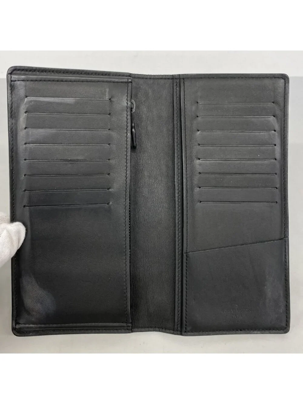 Louis Vuitton Wallet Monogram Taurillon Portefeuille Brazza Black